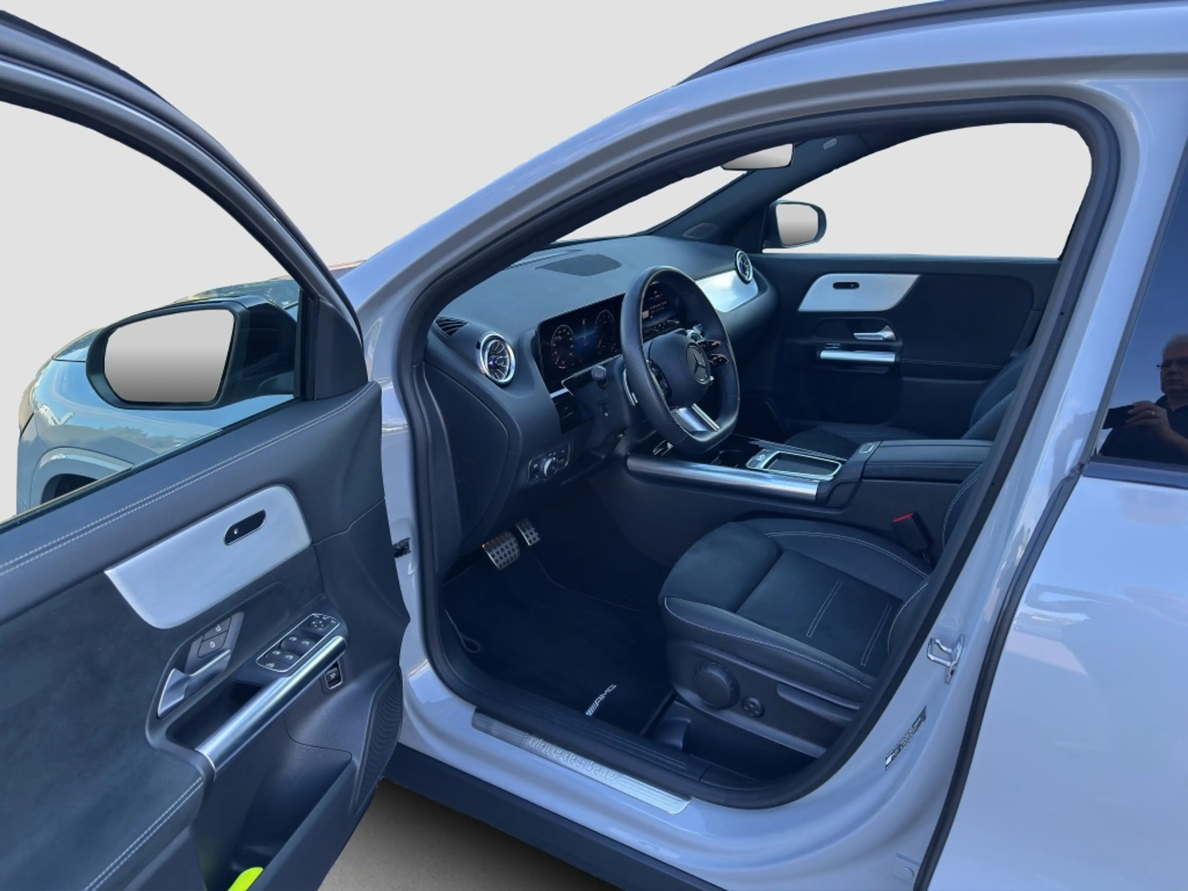 Mercedes-Benz GLA 200 AHK*KeyLess*LED*PDC*ParkAss*Sportp.*AUT — photo 13
