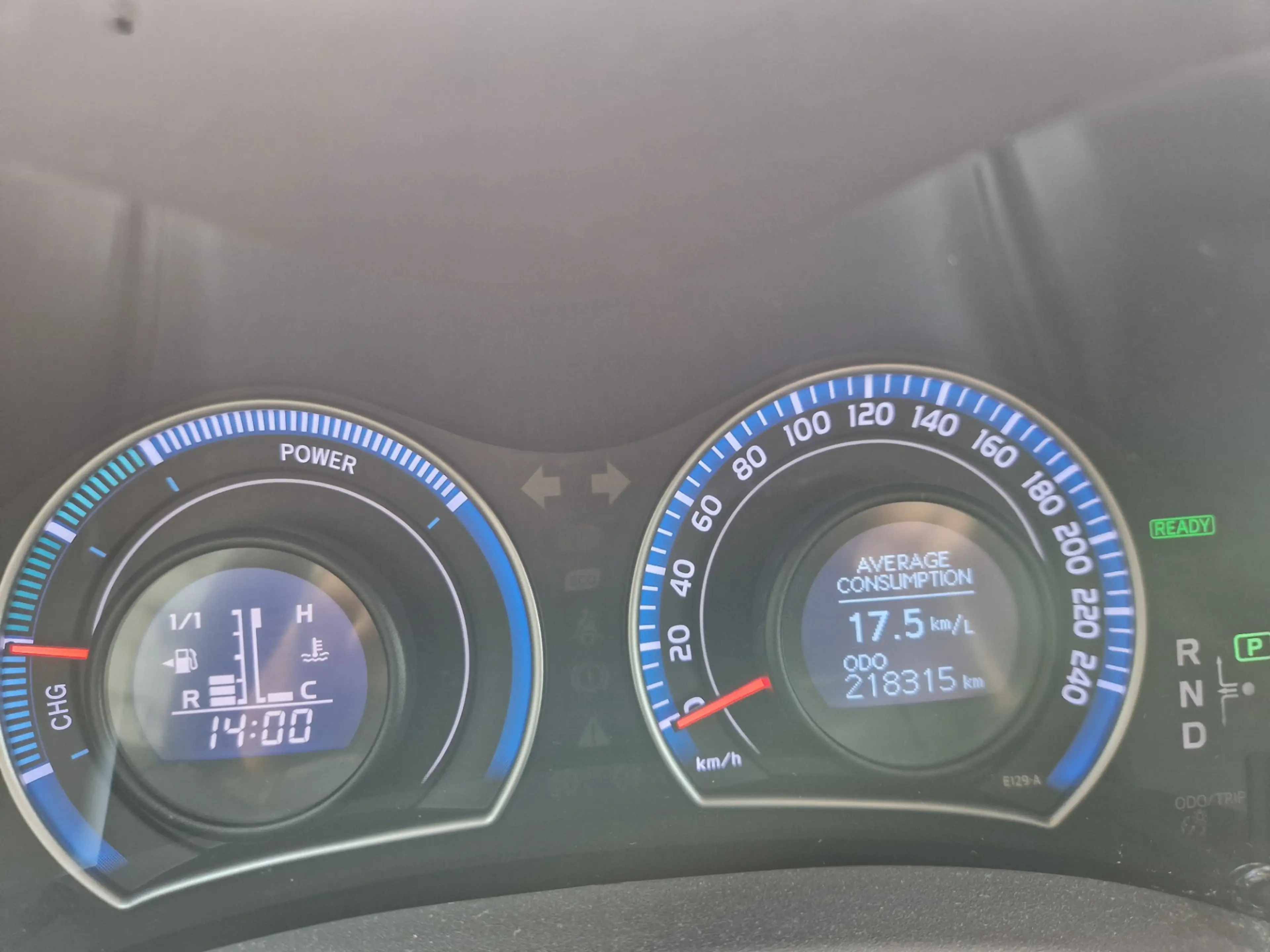 Toyota Auris 1.8 Full Hybrid Business — photo 7