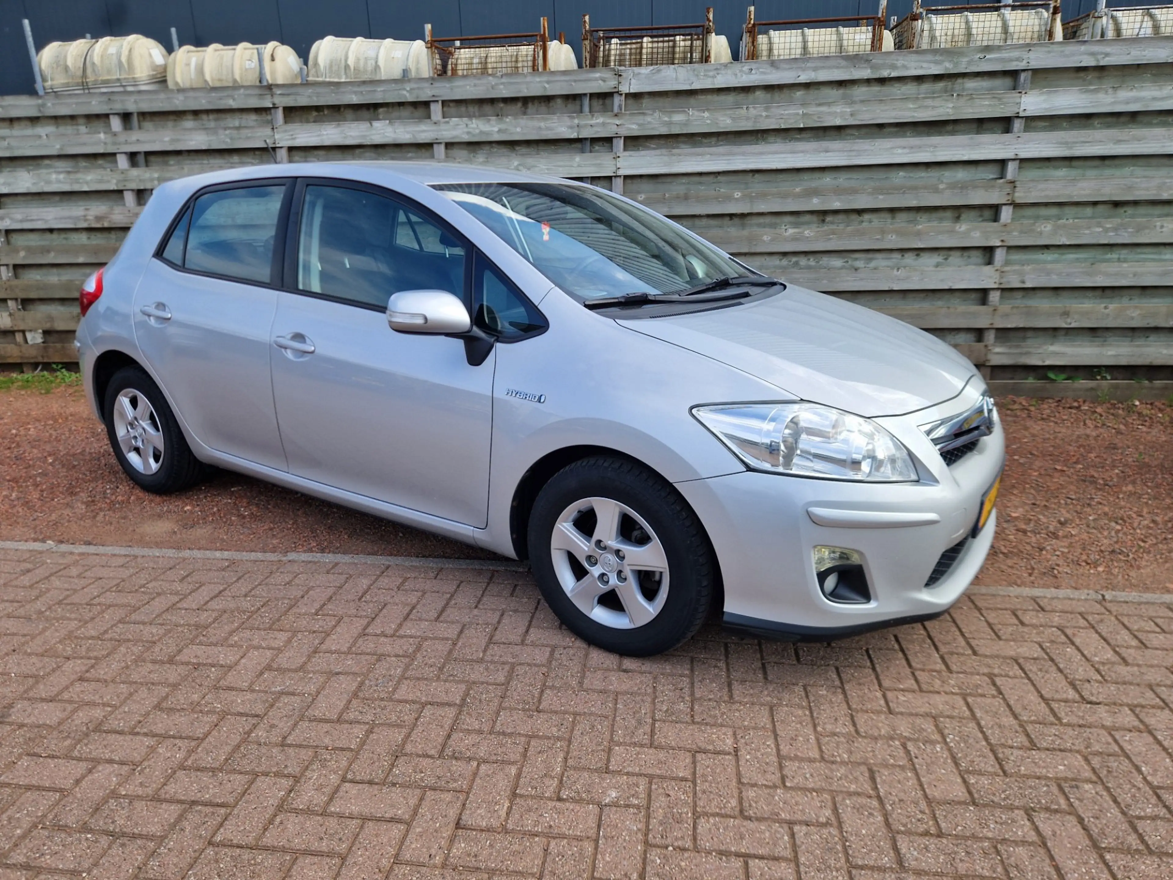 Toyota Auris 1.8 Full Hybrid Business