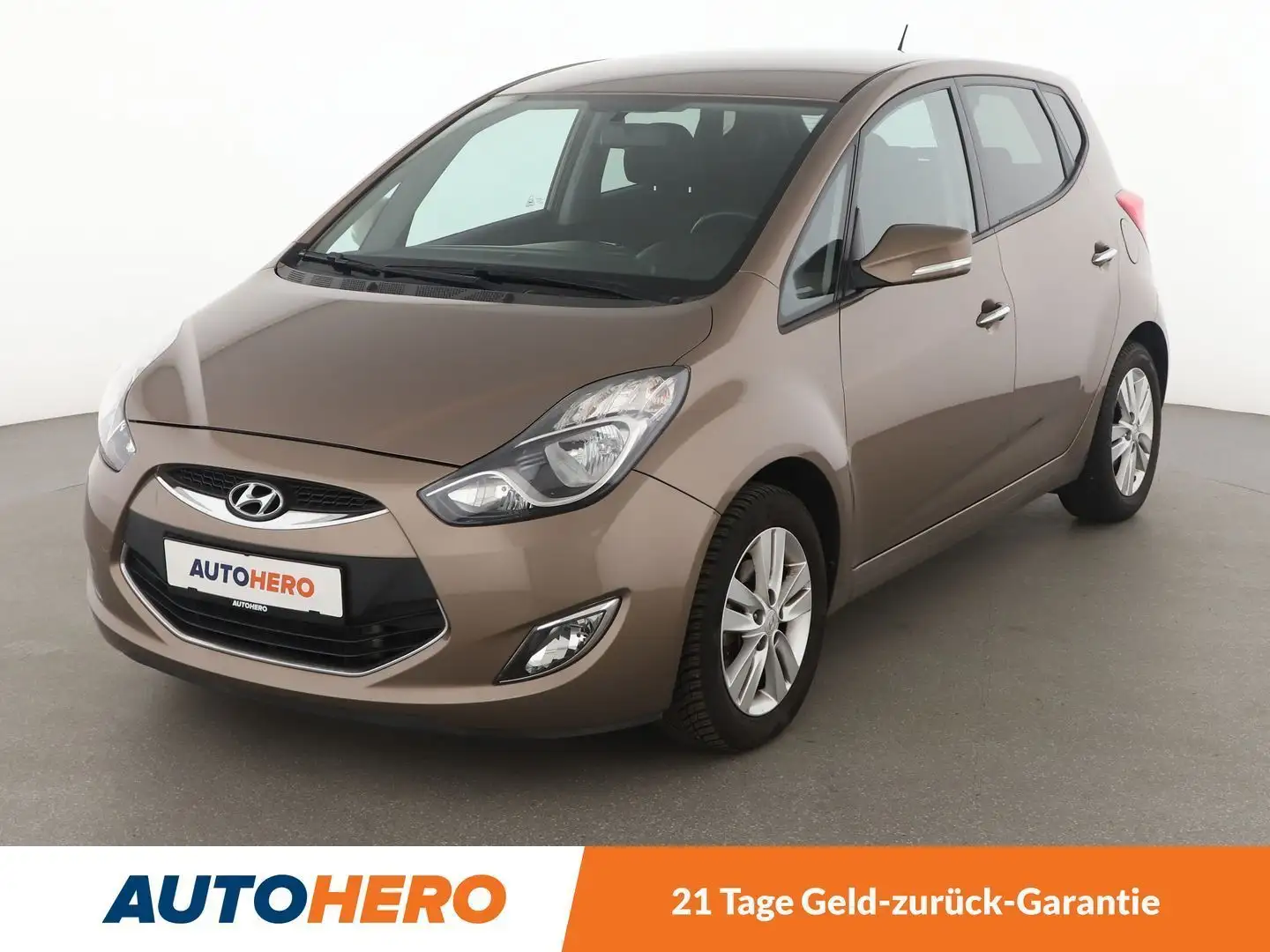Hyundai iX20 1.6 CRDi Classic*TEMPO*PDC*AHK*KLIMA* Braun - 1