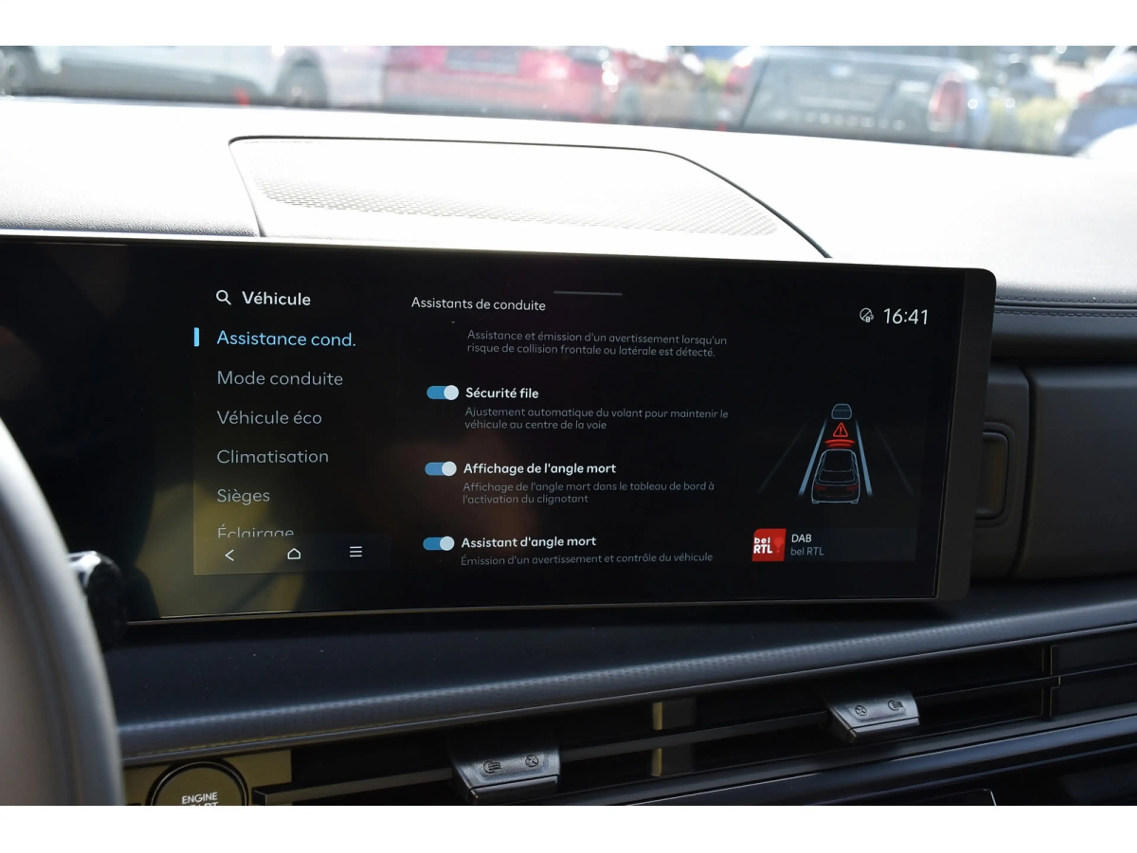 Hyundai SANTA FE 1.6 T-GDI HEV Calligraphy 7 PL. PANO MEMO BOSE HUD — photo 14