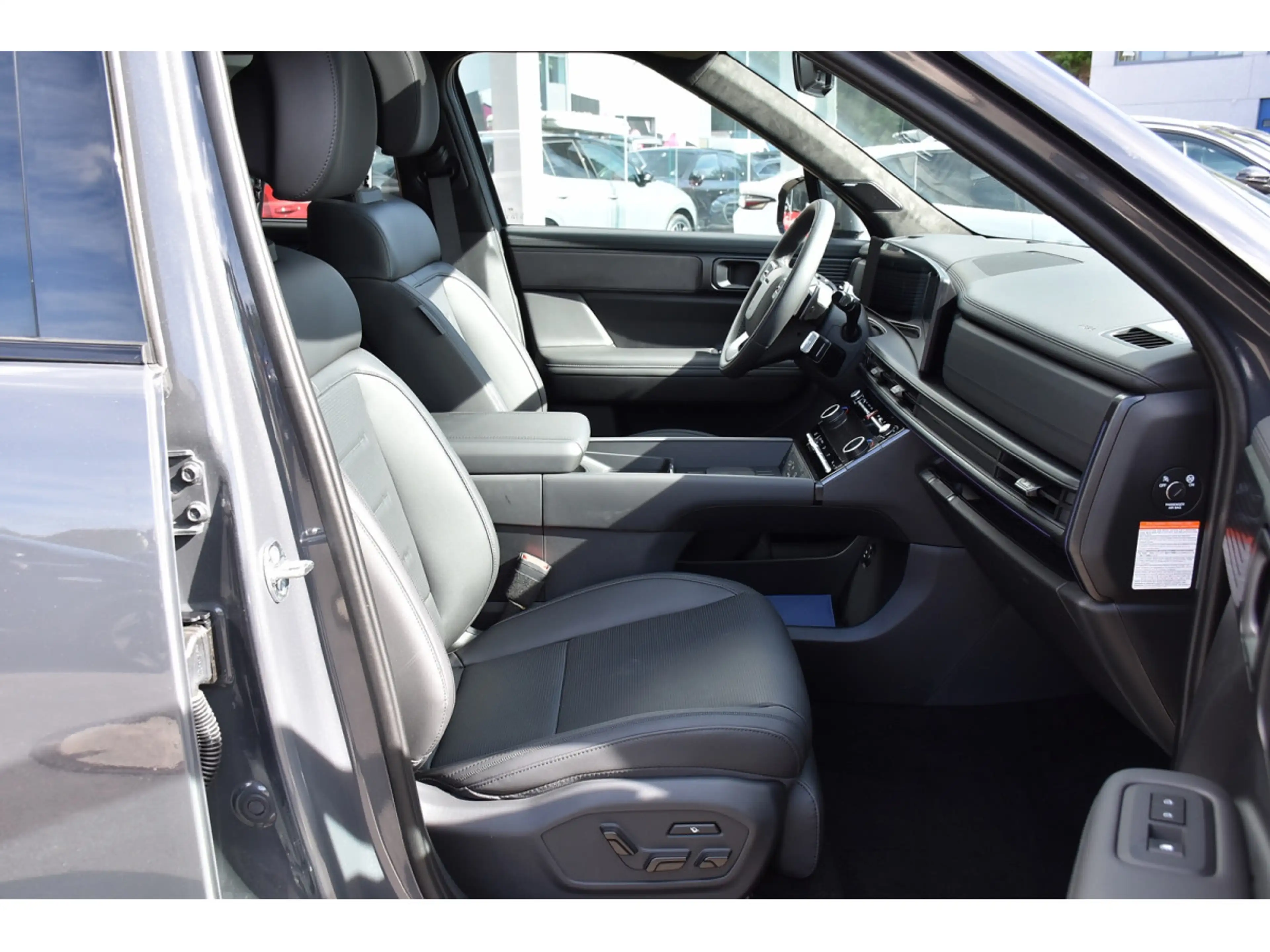 Hyundai SANTA FE 1.6 T-GDI HEV Calligraphy 7 PL. PANO MEMO BOSE HUD — photo 8