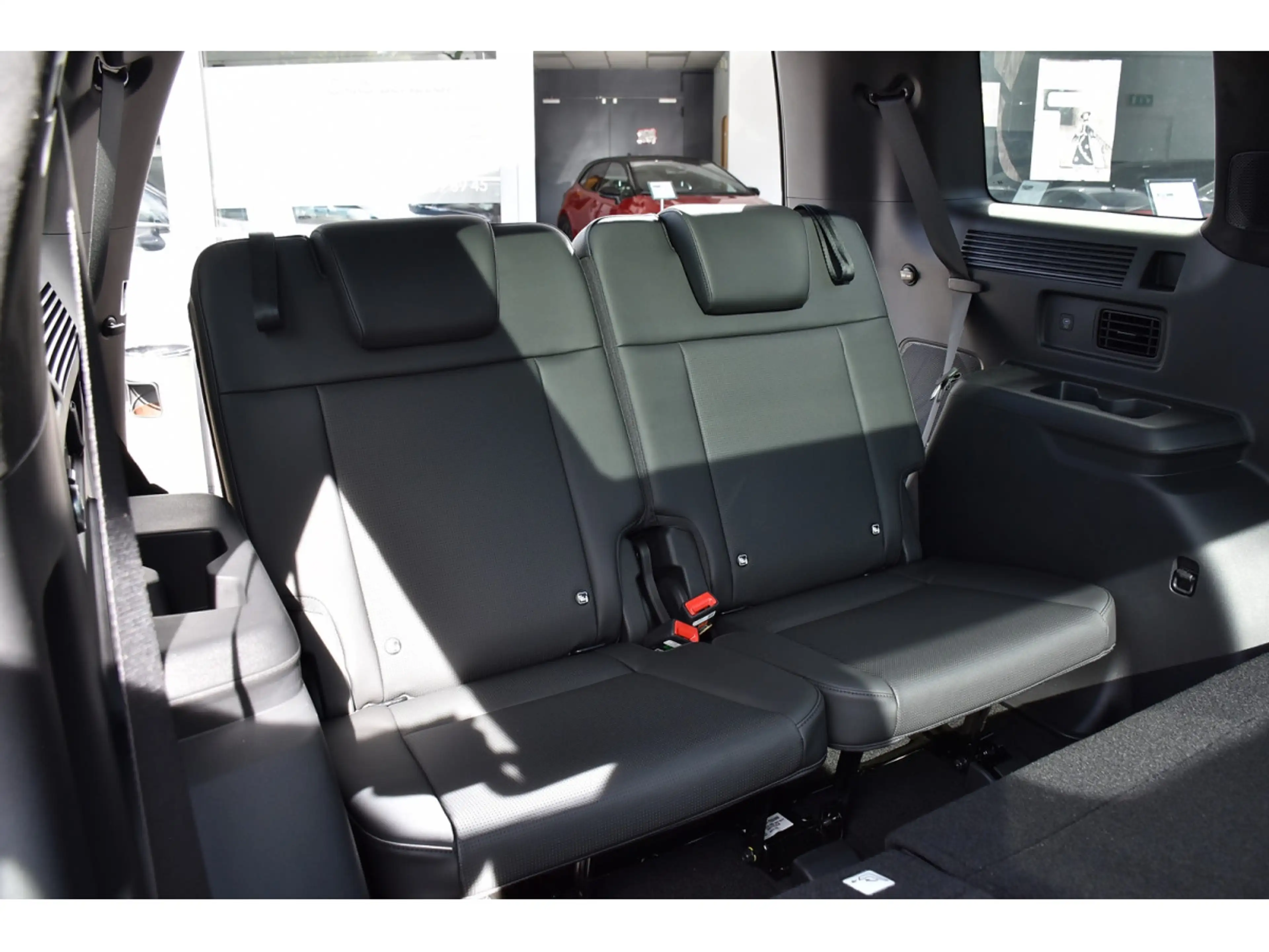 Hyundai SANTA FE 1.6 T-GDI HEV Calligraphy 7 PL. PANO MEMO BOSE HUD — photo 9