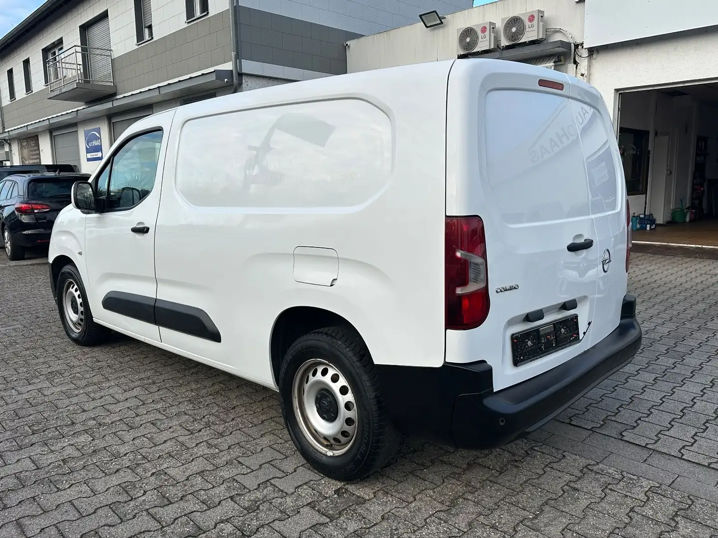 Opel Combo E Cargo XL  Edition*Klima*3 Sitze* Weiß - 2