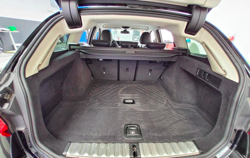 BMW 318 d Touring Aut.CAM/ACC/MULTI/INDUKTION — photo 10