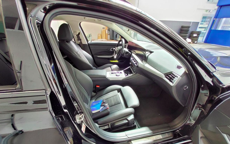 BMW 318 d Touring Aut.CAM/ACC/MULTI/INDUKTION — photo 12