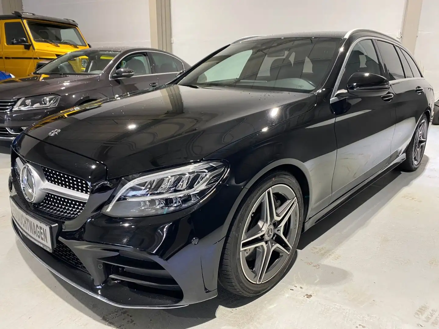 Mercedes-Benz C 300 T-Modell*AHK*LED*Navi* Fekete - 1