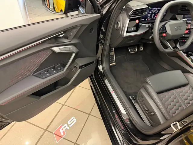 Audi RS3 view 8