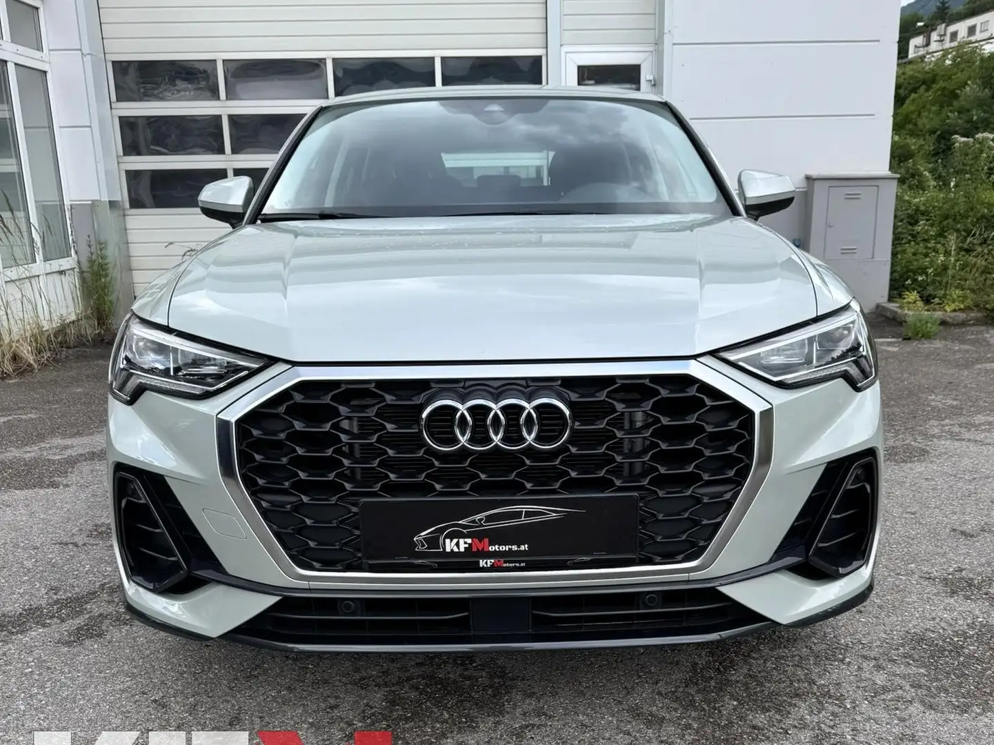 Audi Q3 Sportback 35 TDI Anhängerkupplung Automatik Grau - 2