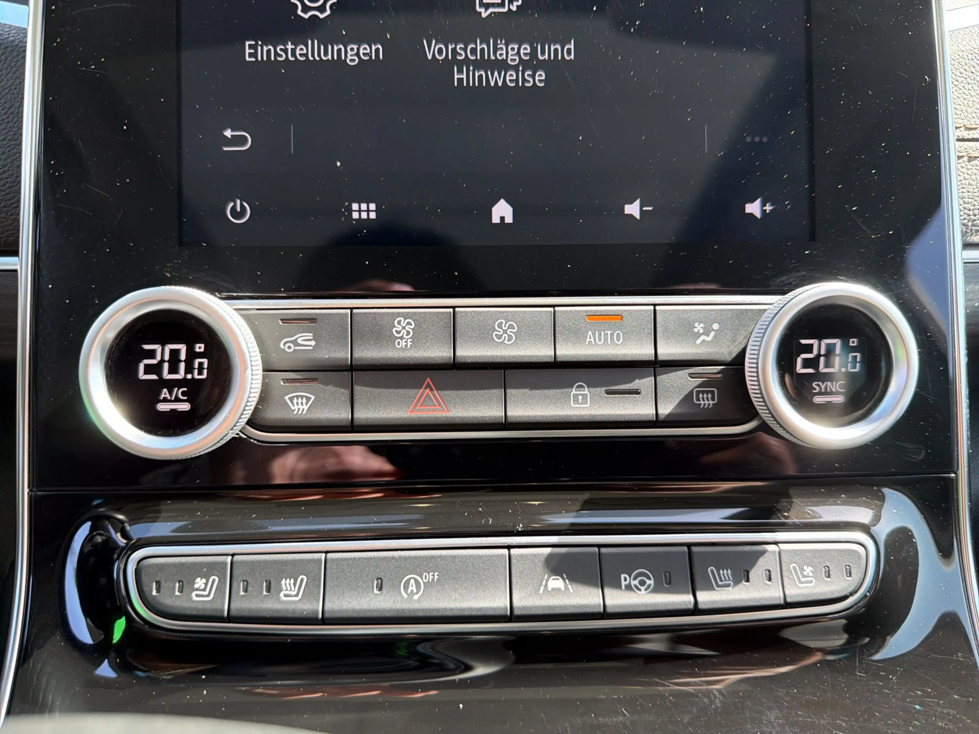 Renault Espace BLUE dCi 190 Initiale Paris — photo 11