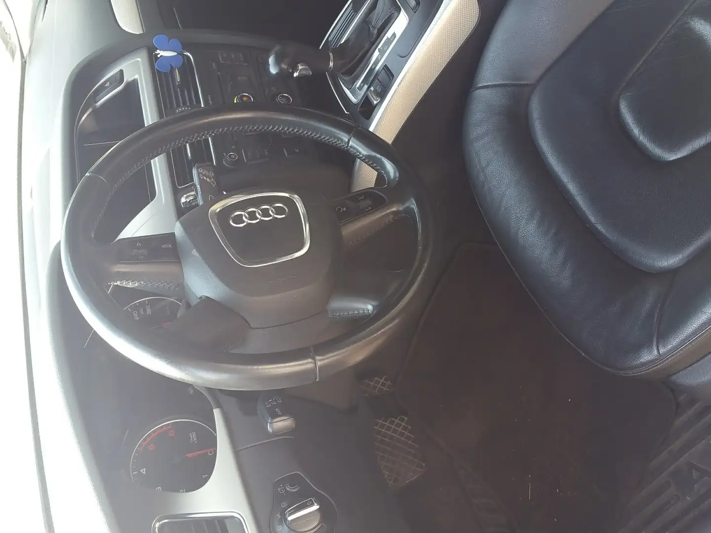 Audi A4 Avant 2.0 tdi multitronic Fap - 2