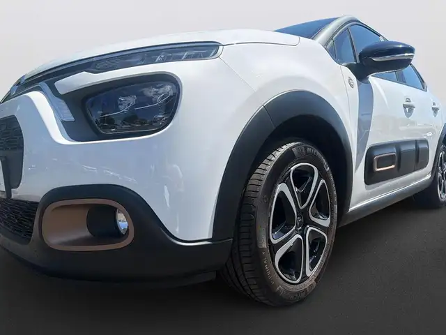 Citroen C3 view 11