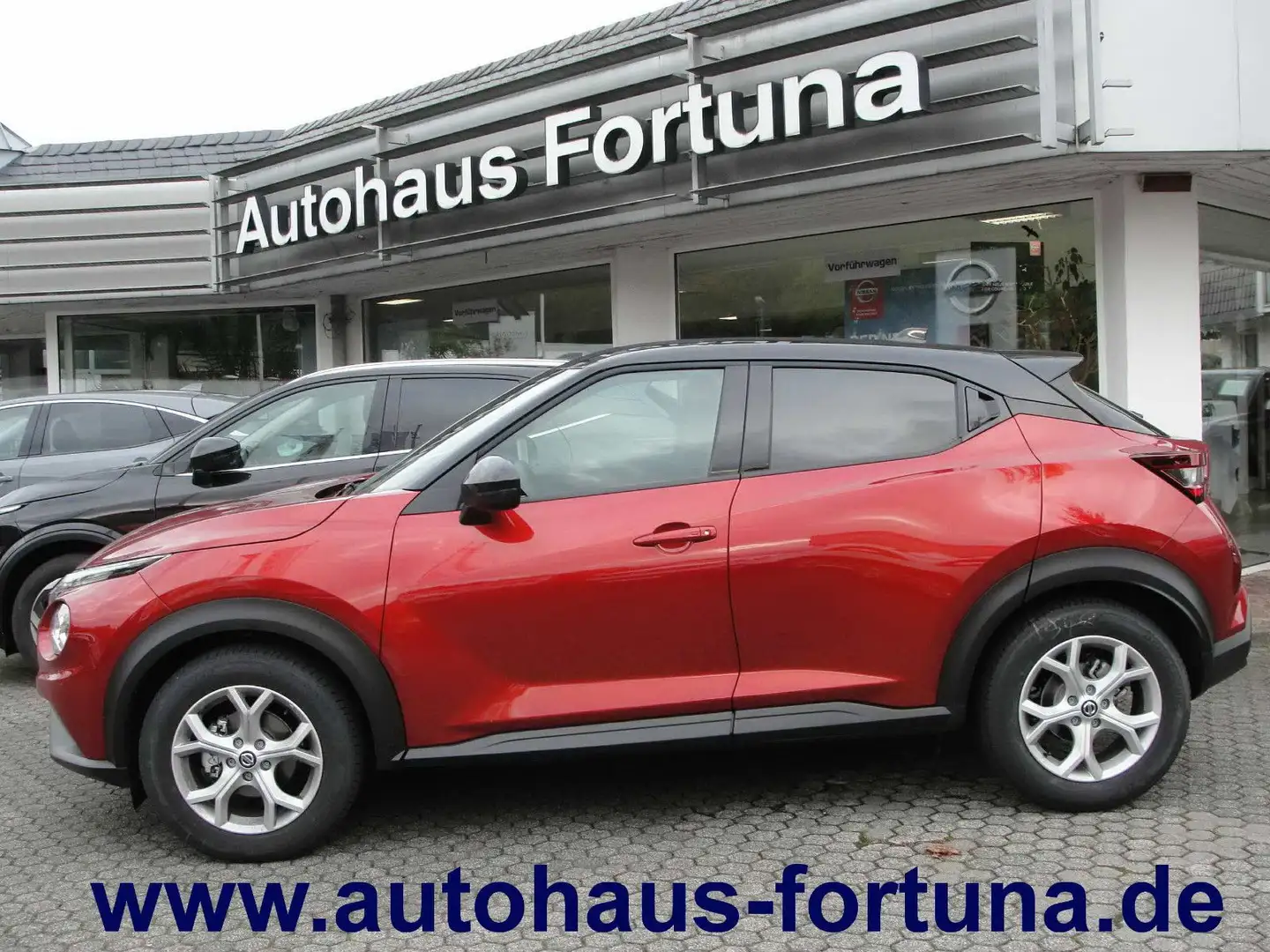 Nissan Juke N-Connecta Automatic Technologiepaket 360° Rot - 1