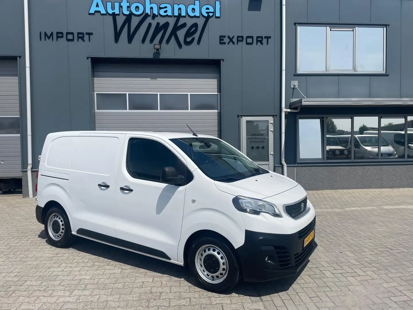 Peugeot Expert 226C 1.6 BlueHDI 115 Premium NAVI AIRCO Wit - 1