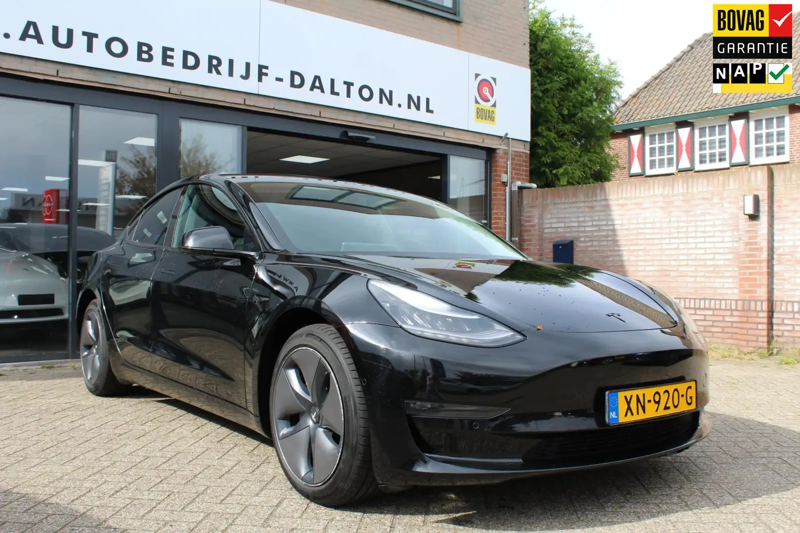 Tesla Model 3 Long Range AWD 75 kWh ACCE.BOOST Zwart - 1