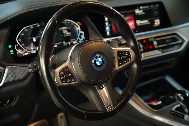 BMW X5 view 17