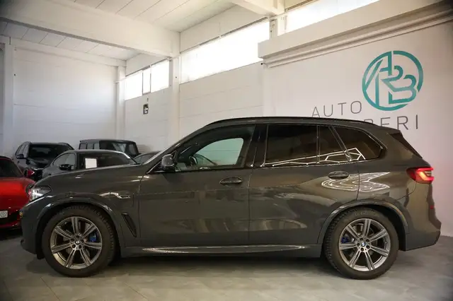 BMW X5 view 5