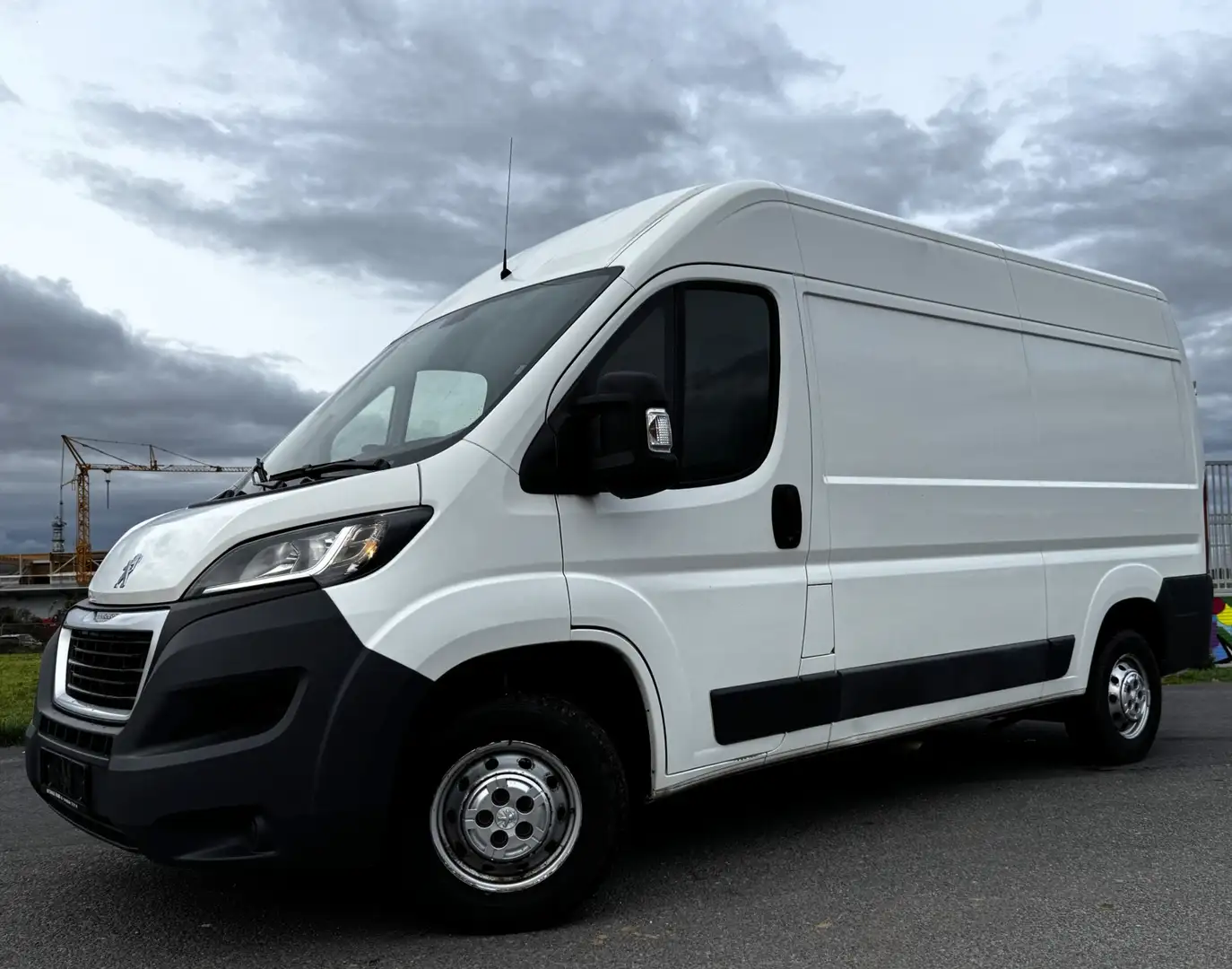Peugeot Boxer 335 L2H2 Pro BlueHDi 160 Blanco - 1
