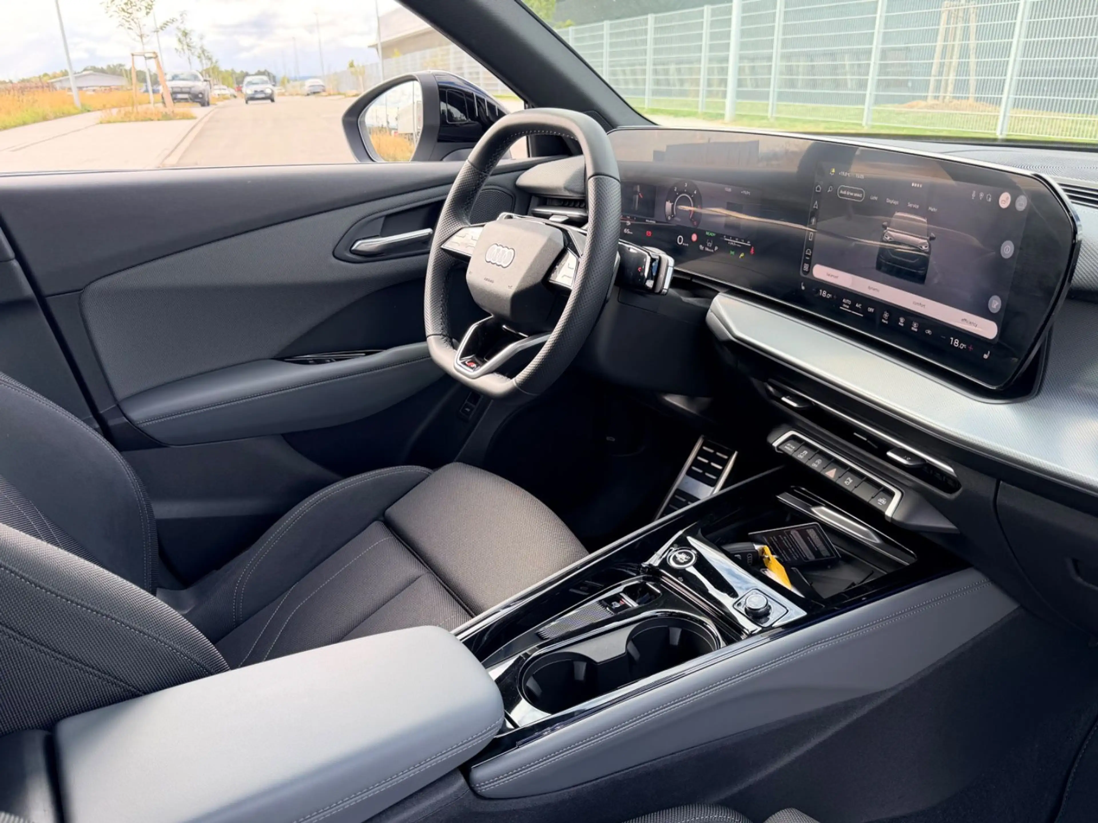 Audi Q3 35 TDI S line PANORAMA*AHK*ACC*TECH PLUS — photo 9