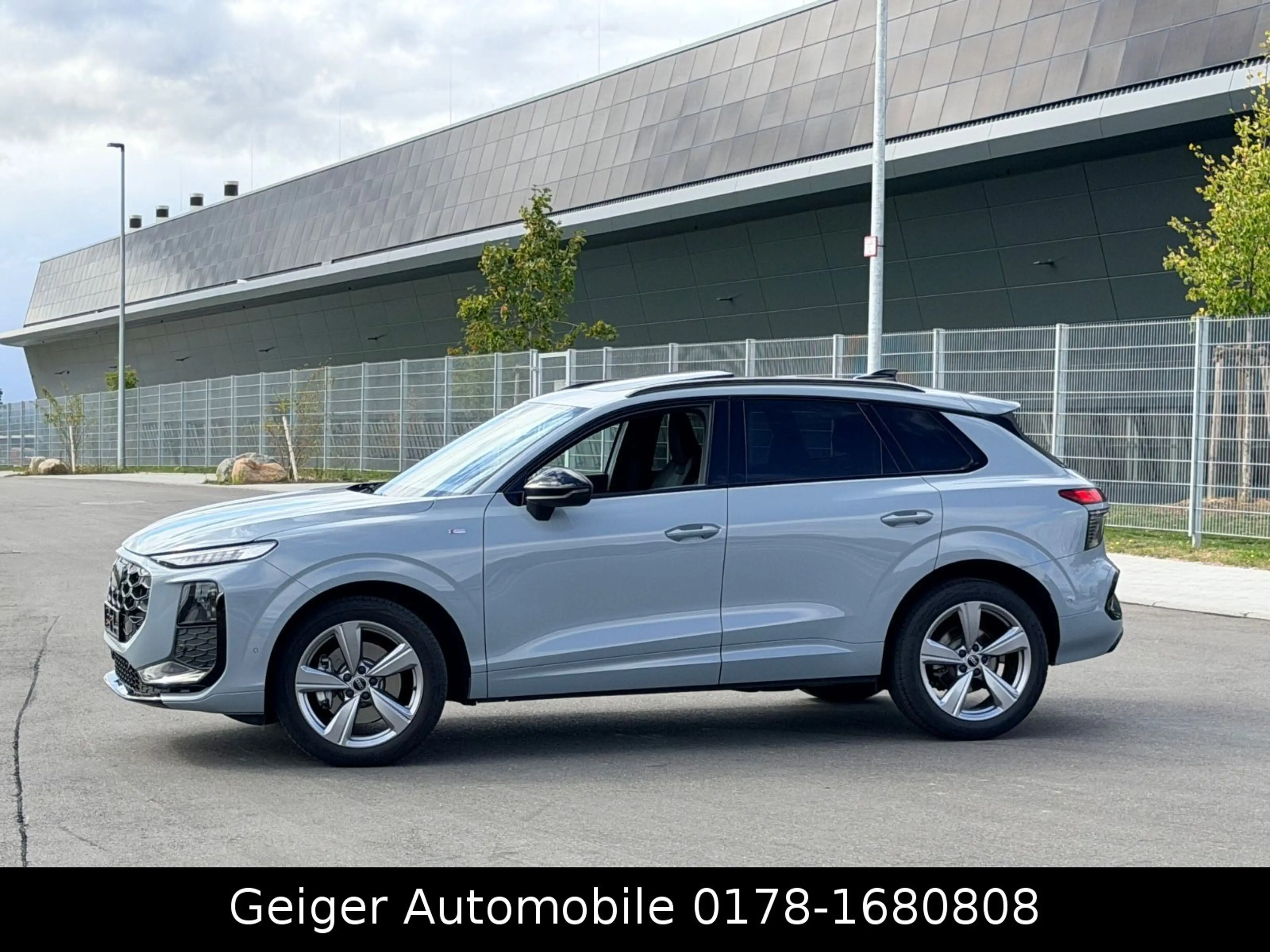 Audi Q3 35 TDI S line PANORAMA*AHK*ACC*TECH PLUS — photo 5