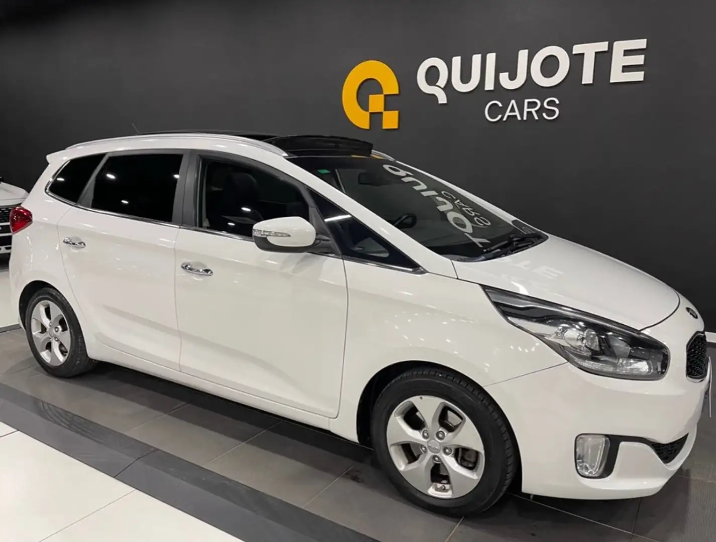 Kia Carens 1.7 CRDi VGT 115CV Concept Eco-Dynam 5pl Blanc - 1