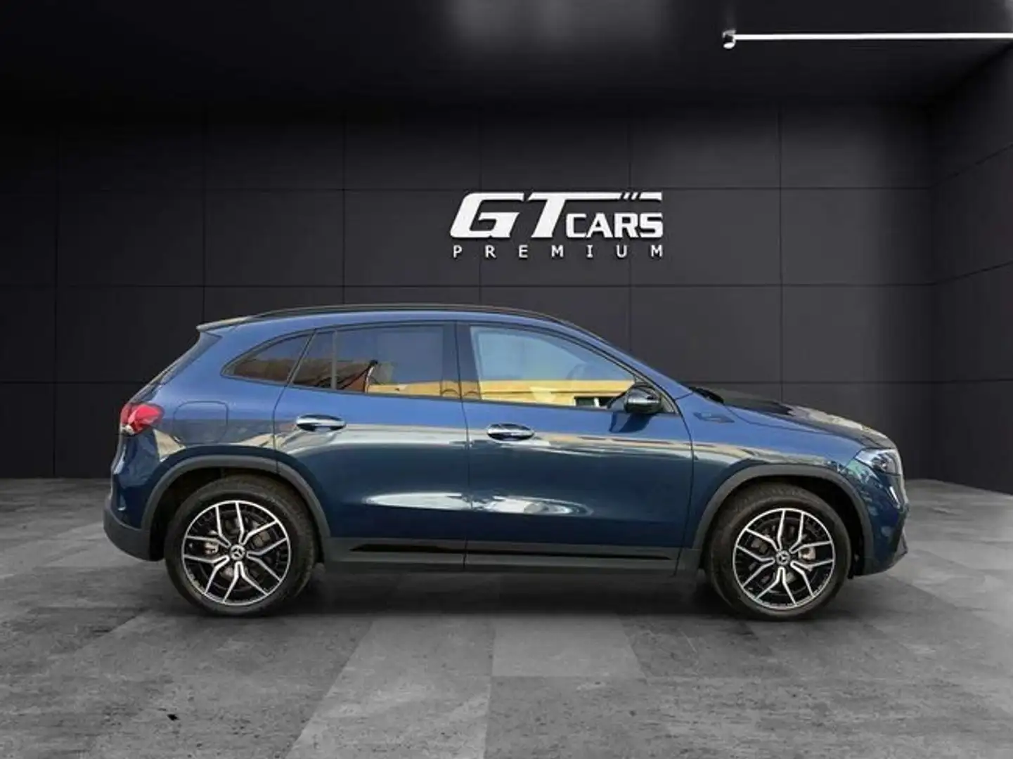 Mercedes-Benz EQA 250e AMG Azul - 2