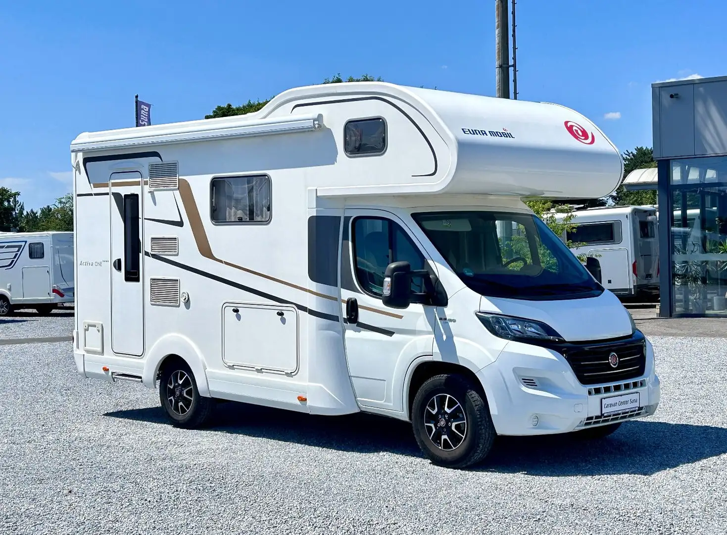 Euramobil Activa One 630 LS *Dinette-Heckbad* Blanc - 1