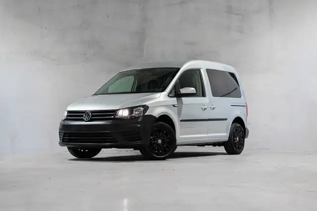 Volkswagen Caddy ✖️ AUTOMATIQUE | APPLE CARPLAY | 5 PLACES | TVA✔️