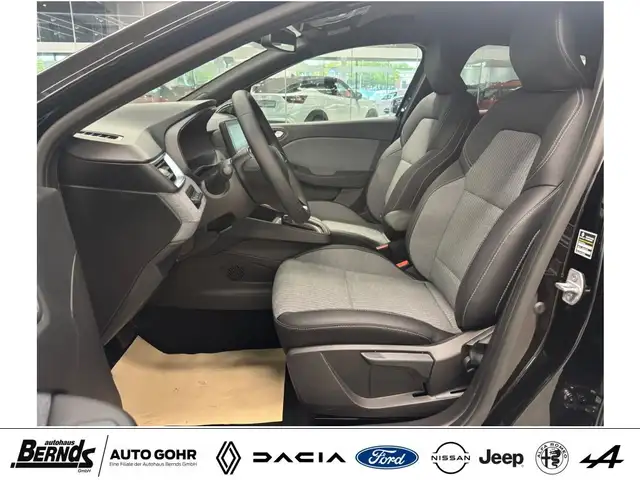 Renault Clio view 10