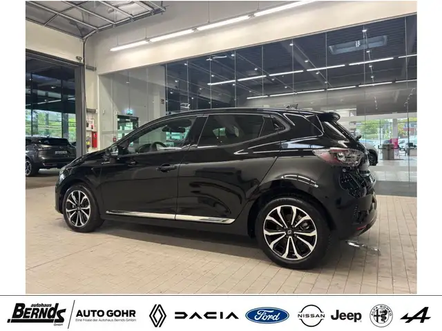 Renault Clio view 8
