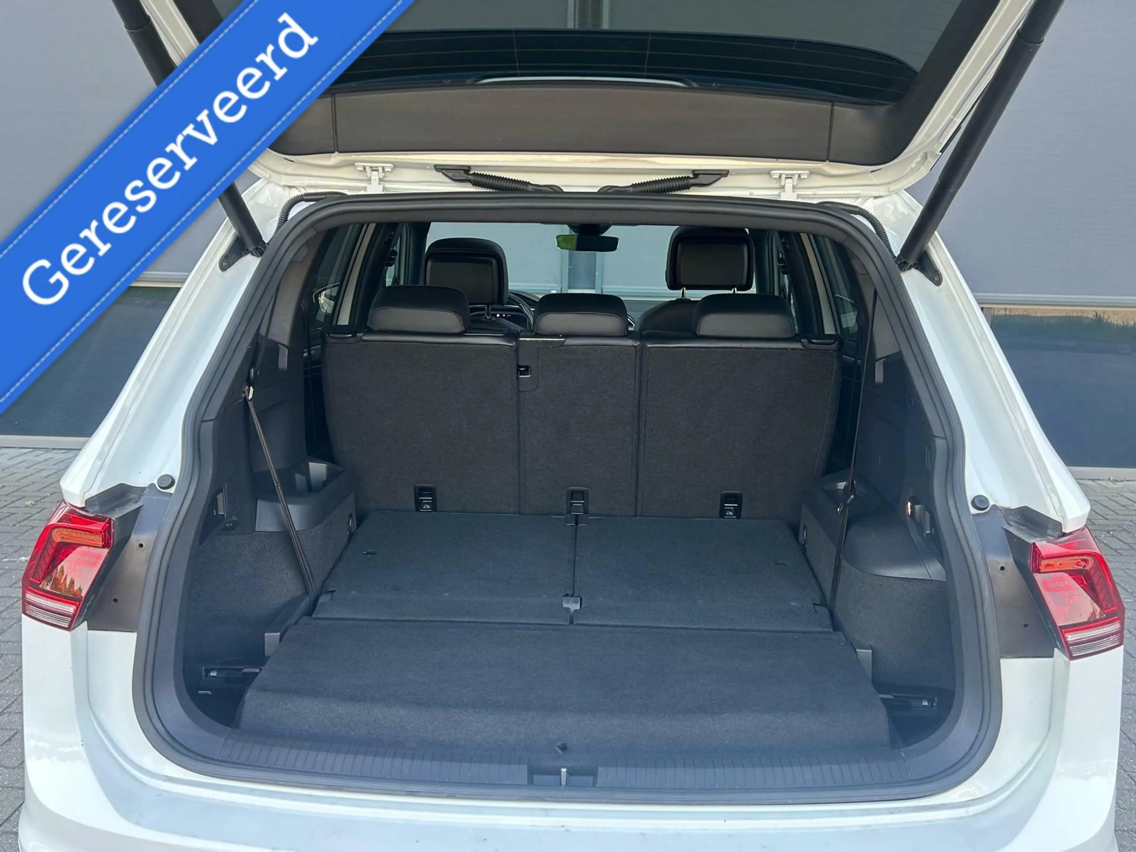 Volkswagen Tiguan Allspace 1.5 TSI Highline Business R 7p./Automaat/ Panorama — photo 11