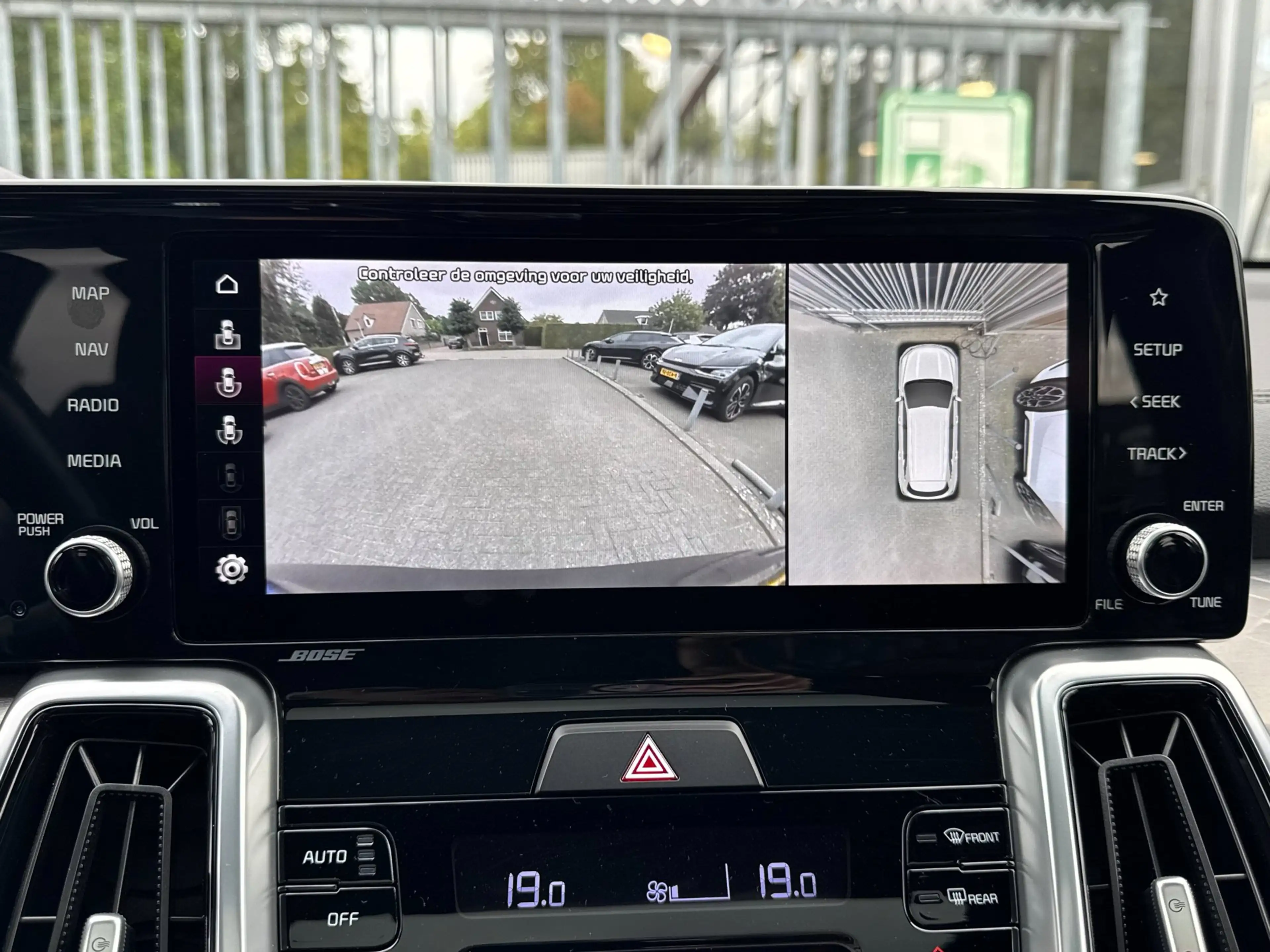Kia Sorento 1.6 T-GDI Hybrid 2WD ExecutiveLine 7p. | Afn. Trek — photo 24