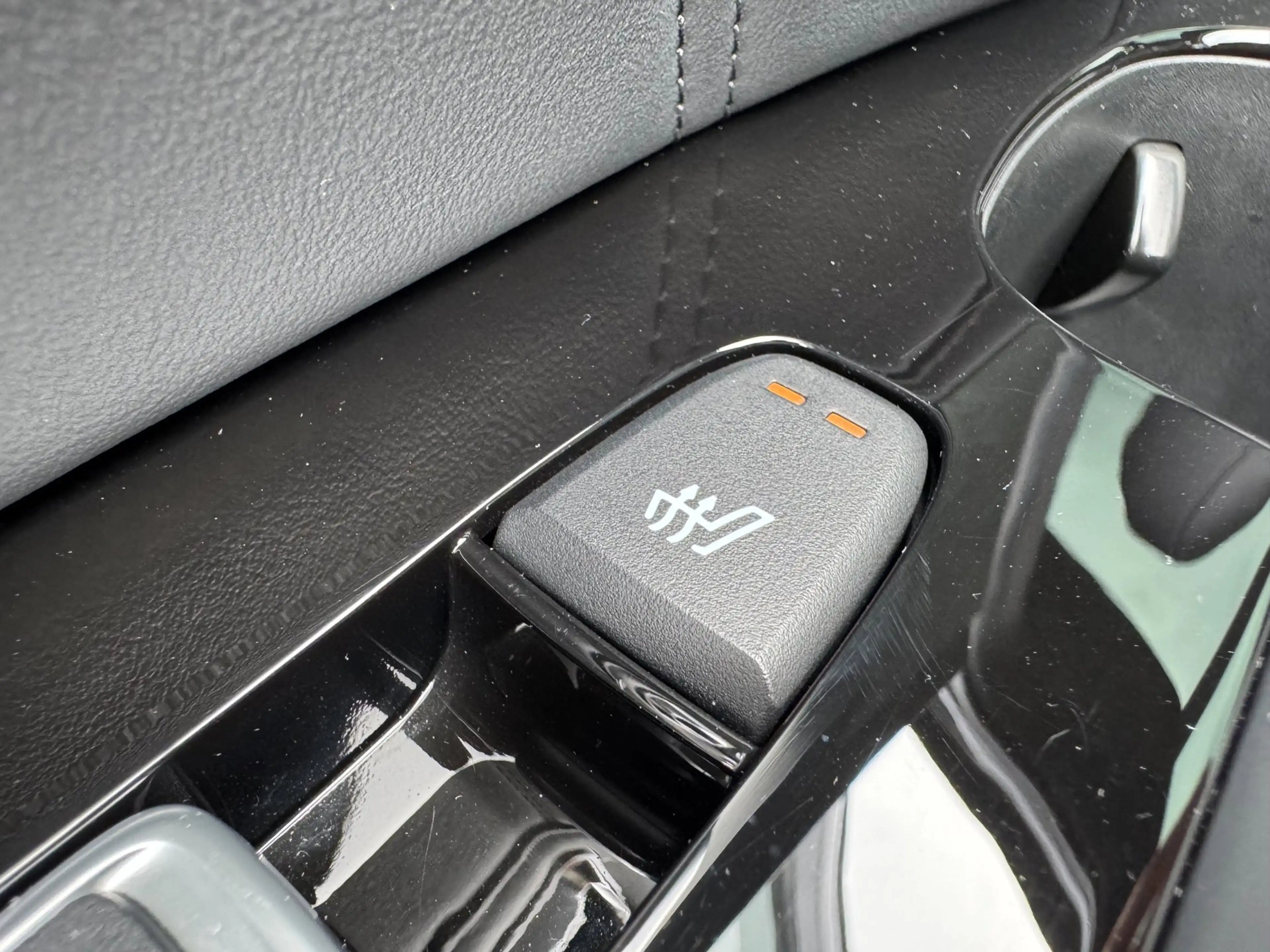 Kia Sorento 1.6 T-GDI Hybrid 2WD ExecutiveLine 7p. | Afn. Trek — photo 17