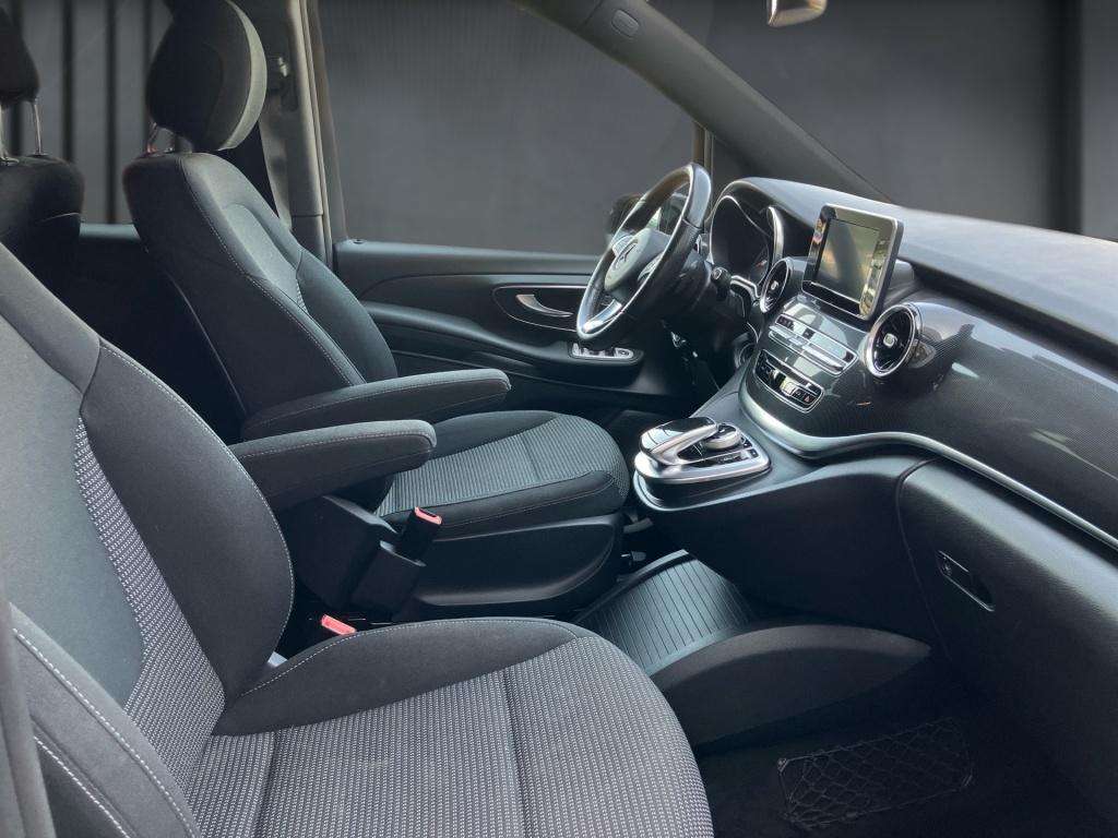 Mercedes-Benz V 250