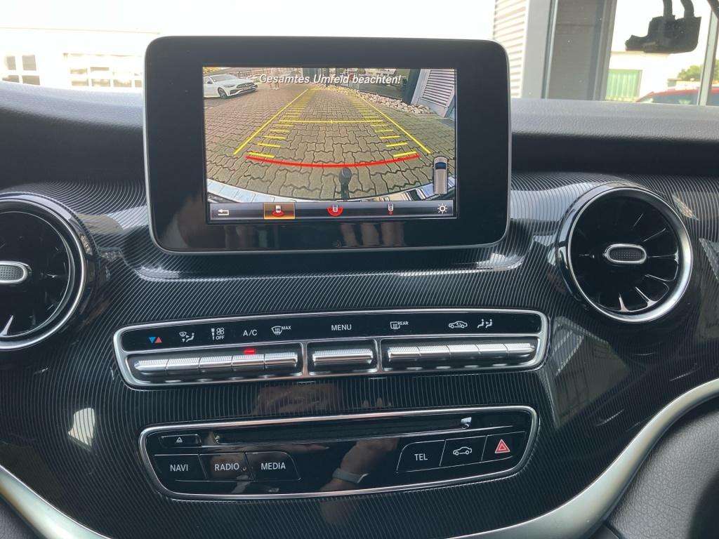 Mercedes-Benz V 250