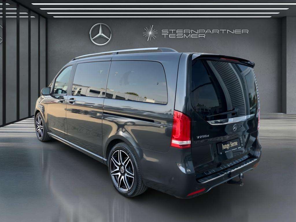 Mercedes-Benz V 250