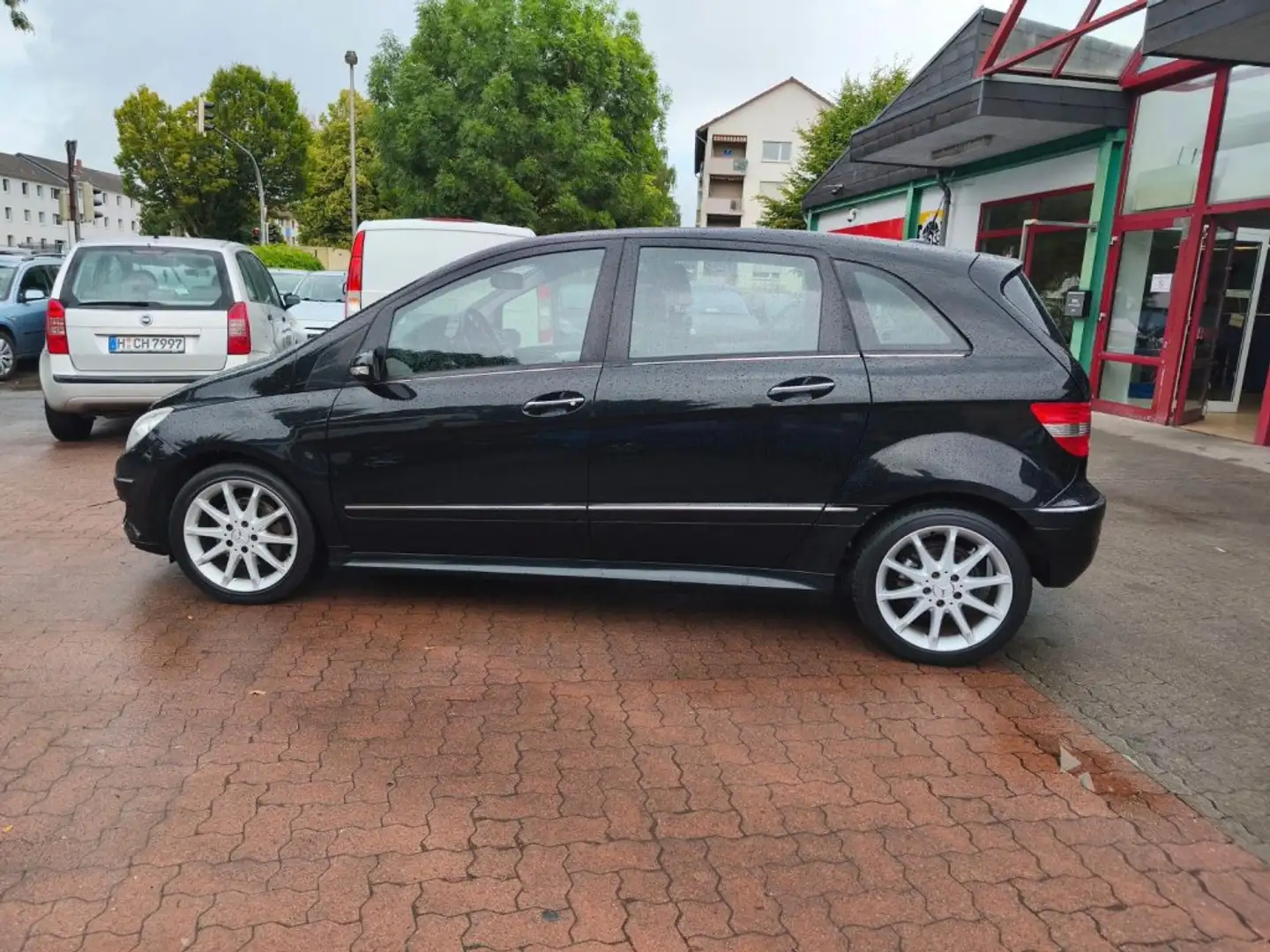 Mercedes-Benz B 200 B 200,Automatik,TÜV neu Noir - 1