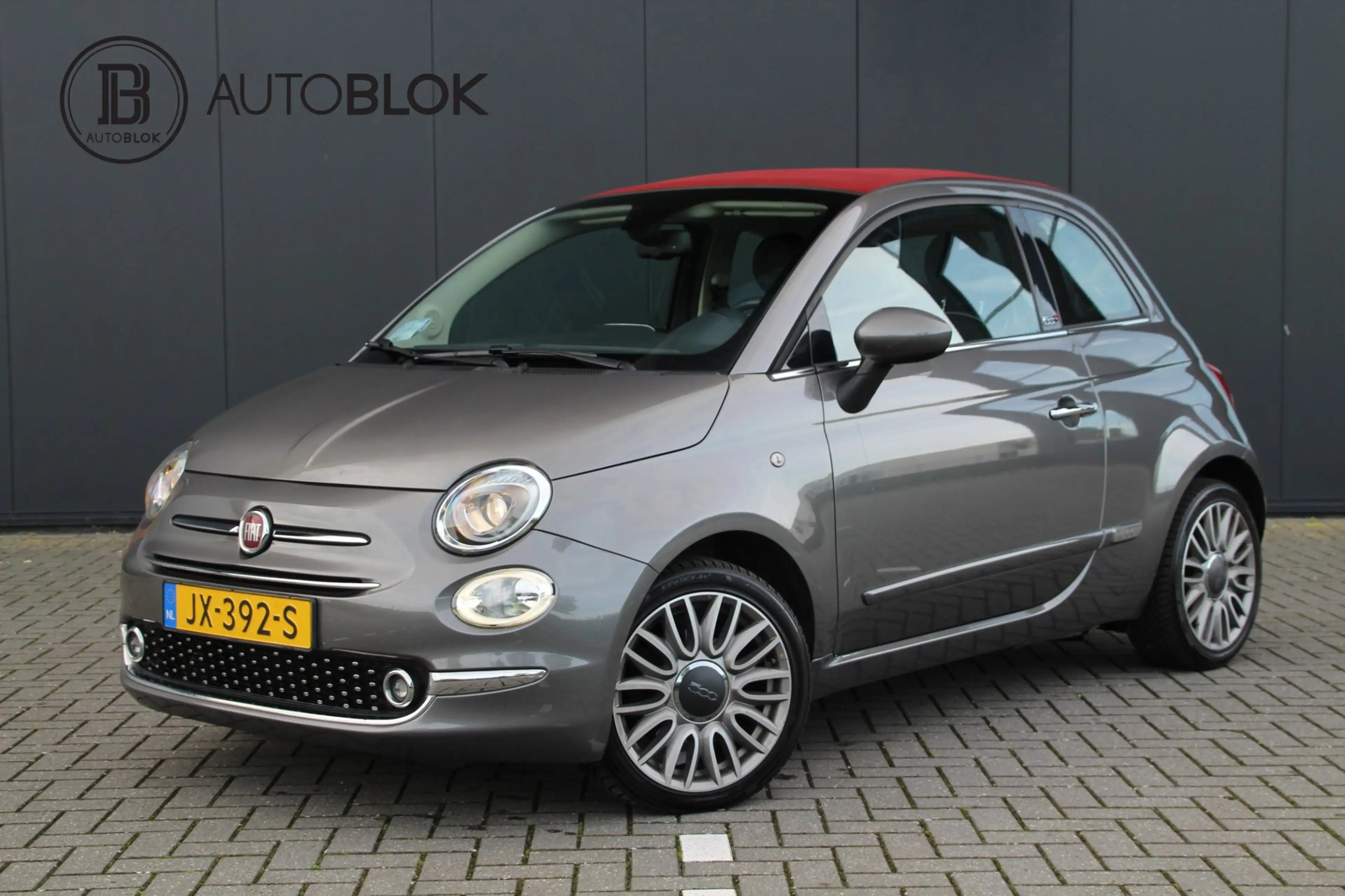Fiat 500C 0.9 TwinAir Turbo Lounge | Cabrio | Navigatie | Bl