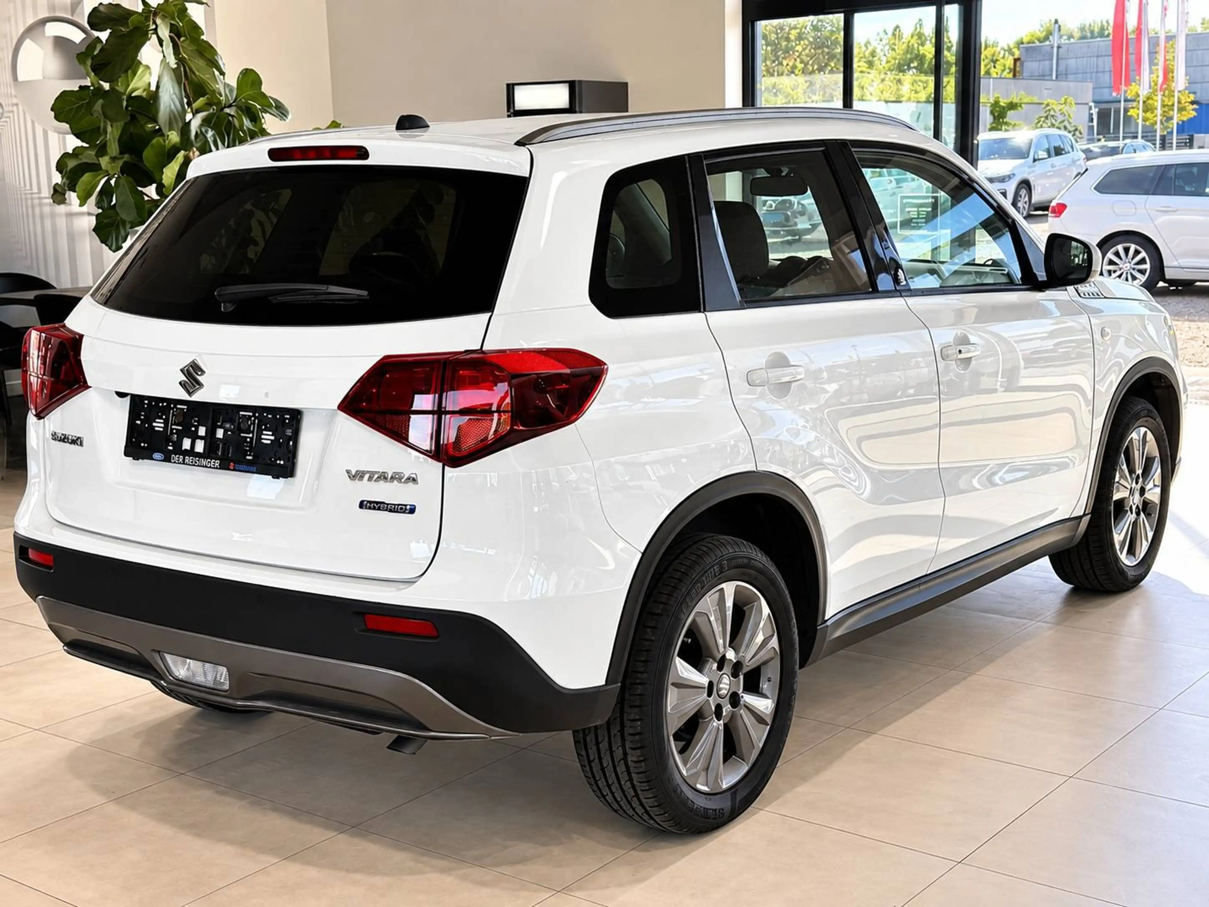 Suzuki Vitara Suzuki Vitara 1,5 Hybrid ALLGRIP+Spurhalte-assistent+1.Besitz+Tempomat — photo 5