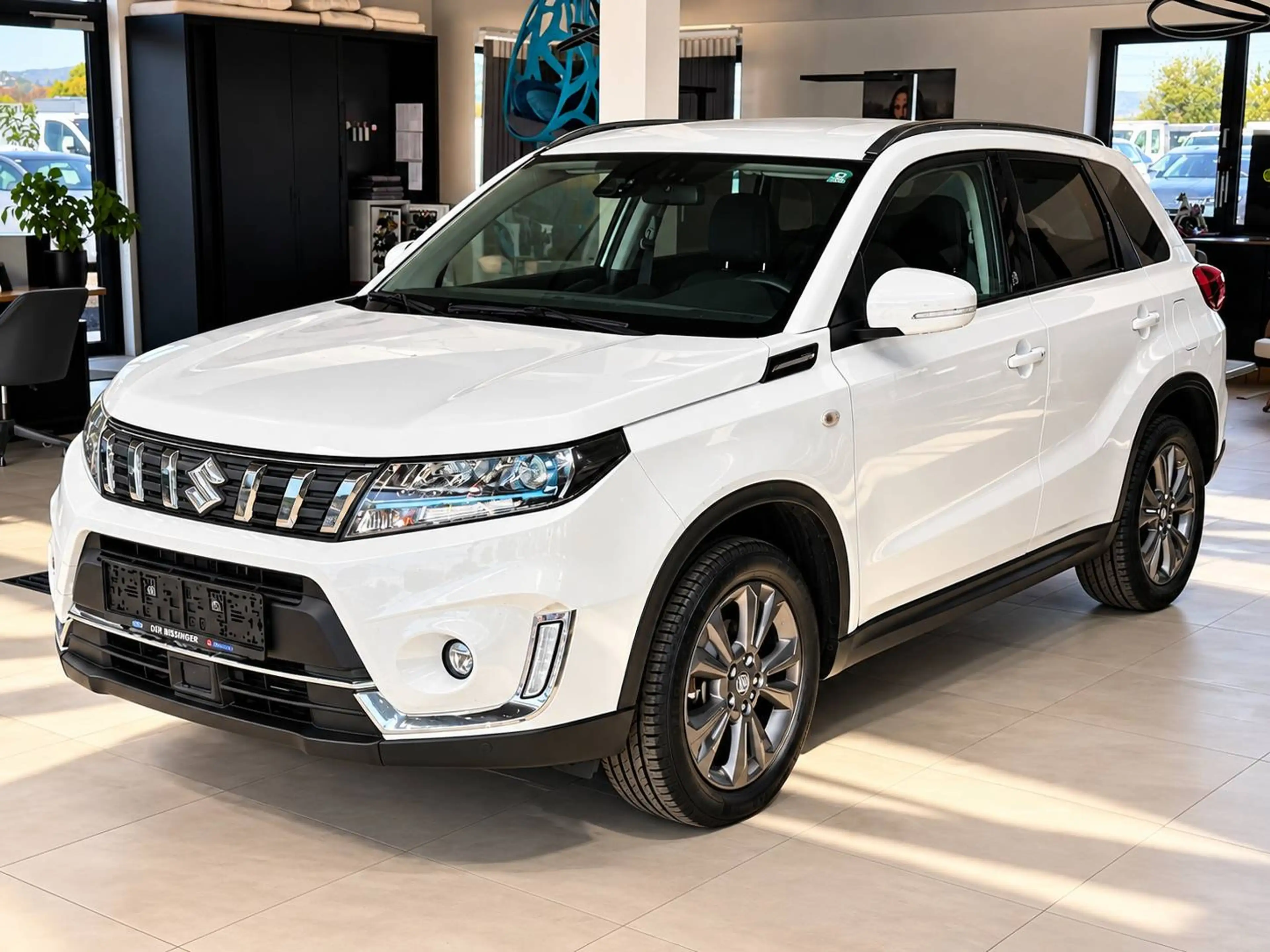 Suzuki Vitara Suzuki Vitara 1,5 Hybrid ALLGRIP+Spurhalte-assistent+1.Besitz+Tempomat — photo 2