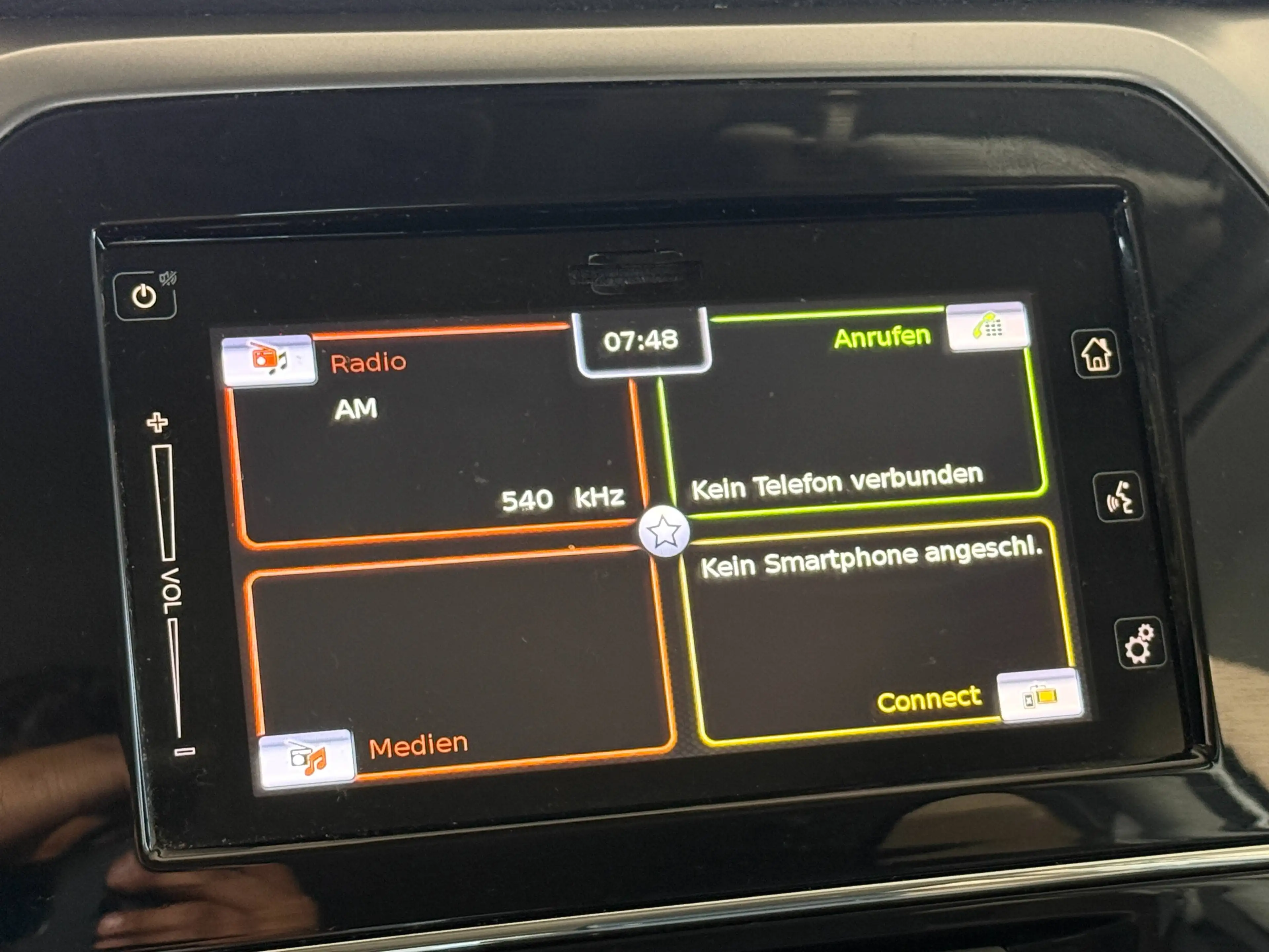 Suzuki Vitara Suzuki Vitara 1,5 Hybrid ALLGRIP+Spurhalte-assistent+1.Besitz+Tempomat — photo 11