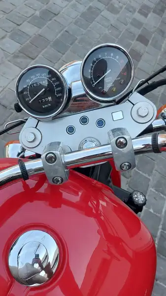 Honda VF 750 - foto 3