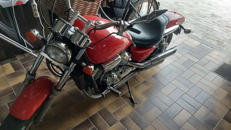 Honda VF 750 - foto 6