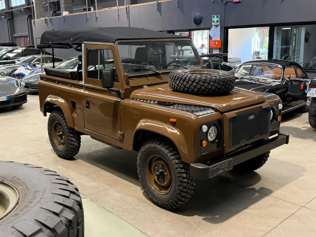 Land Rover Defender 90 diesel Soft-top, foto 3