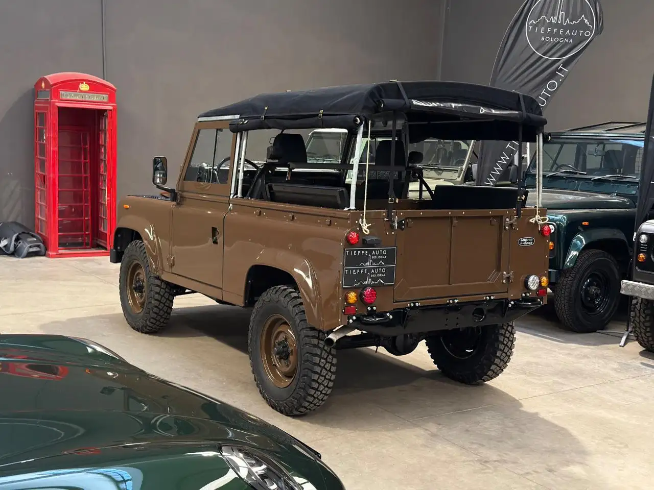 Land Rover Defender 90 diesel Soft-top, foto 6