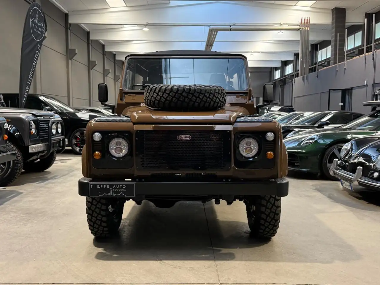 Land Rover Defender 90 diesel Soft-top, foto 2