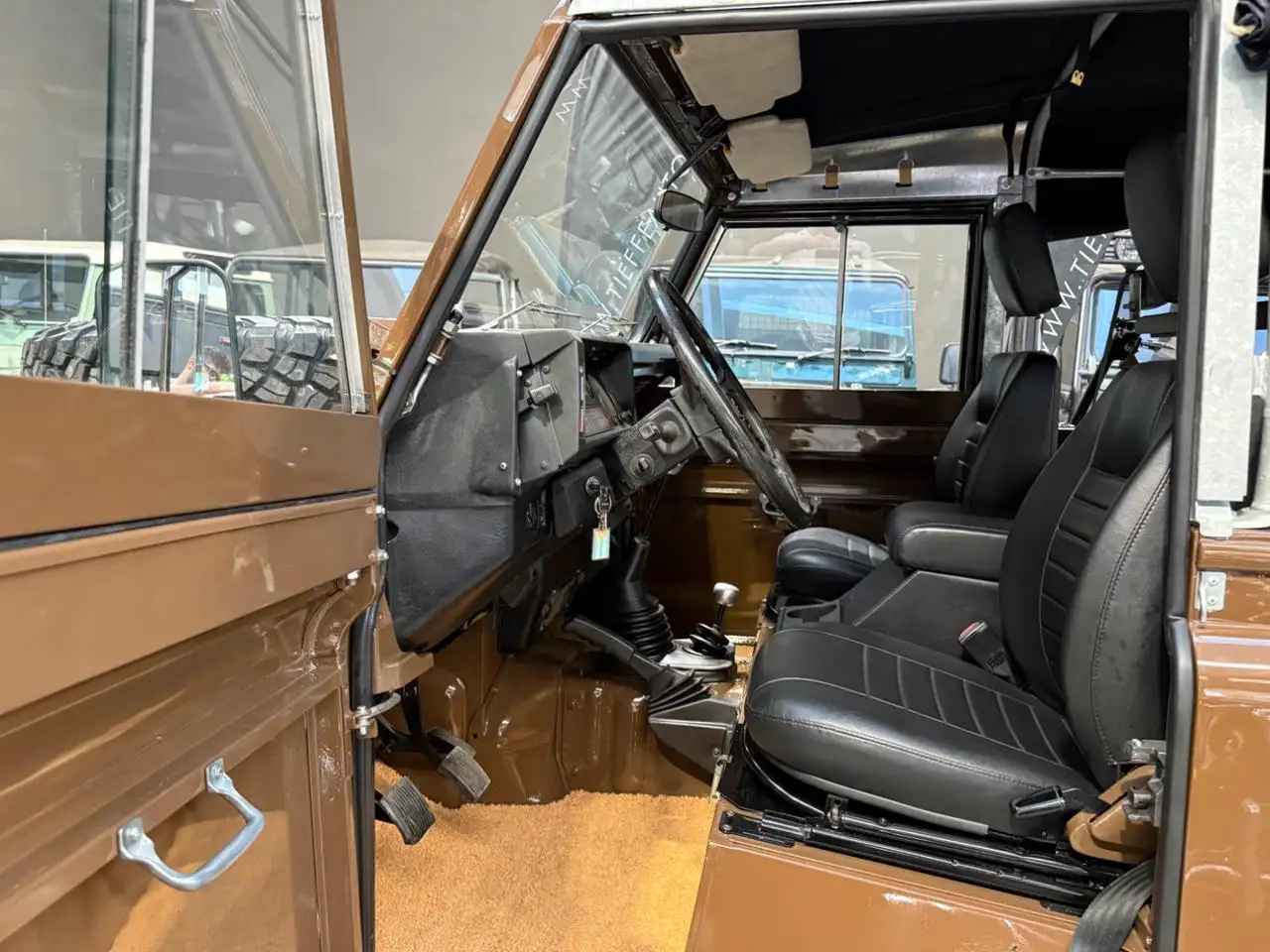Land Rover Defender 90 diesel Soft-top, foto 8
