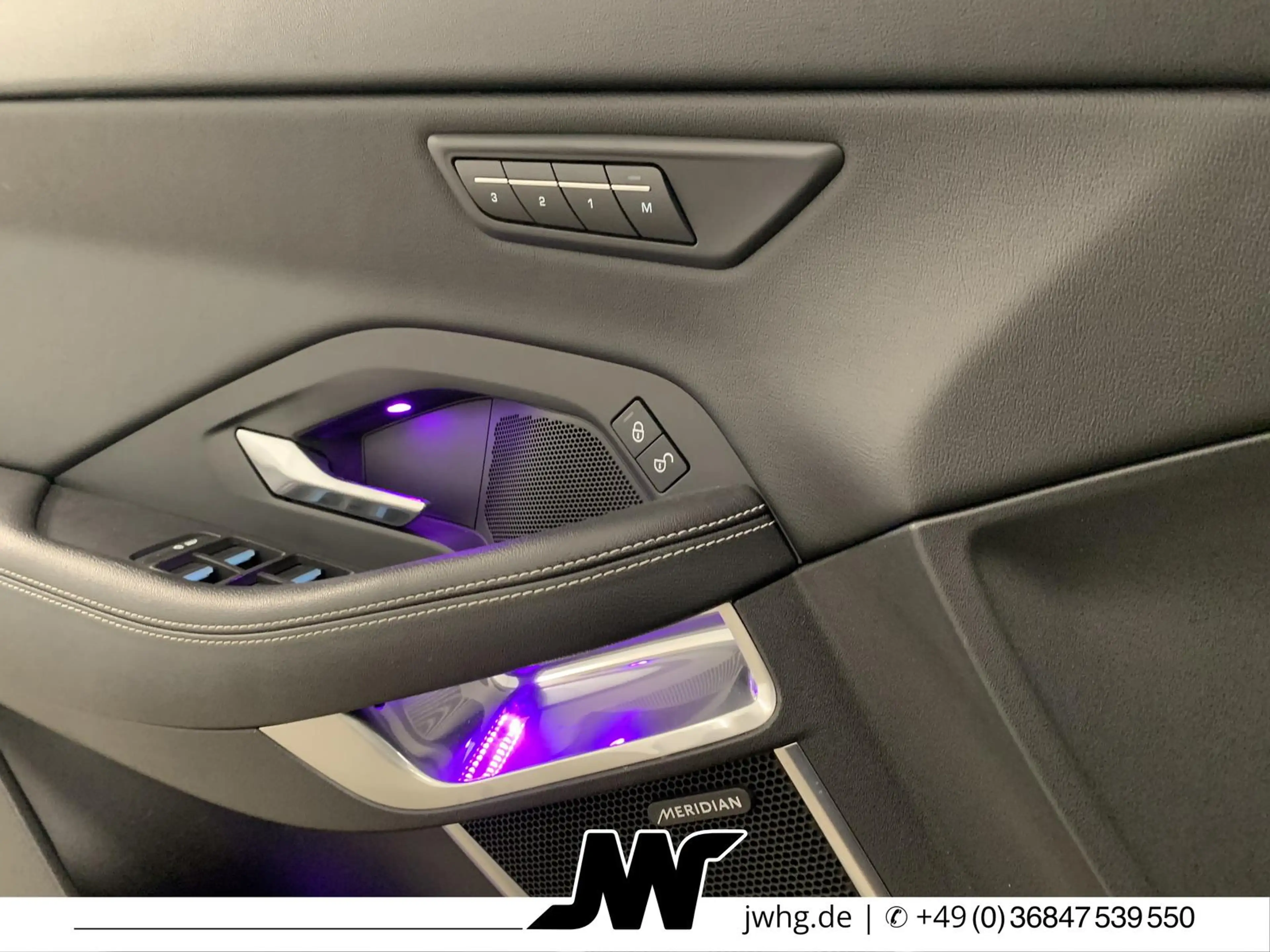 Jaguar E-Pace R-Dynamic SE AWD ACC/BLACK/DIGITAL/CARPLA — photo 7