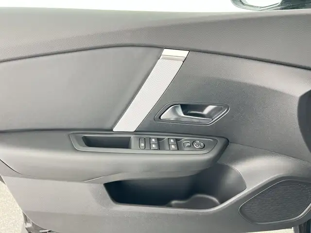 Citroen C4 view 10