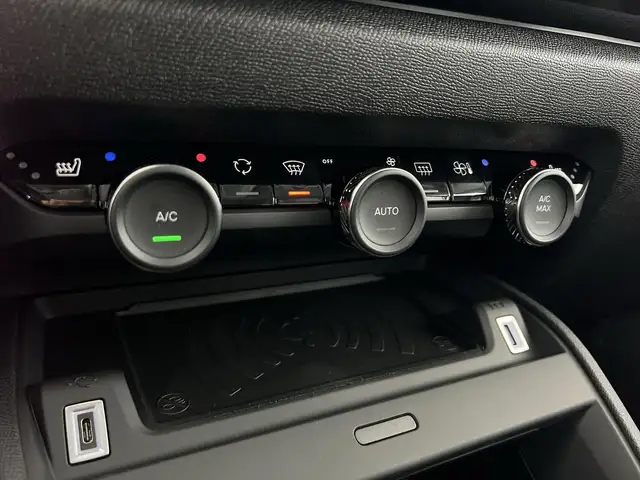 Citroen C4 view 14